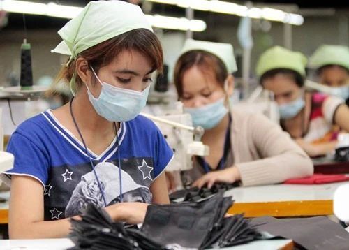 柬埔寨 无单可做 91家制衣厂拟申请停工,6万多工人无工可做
