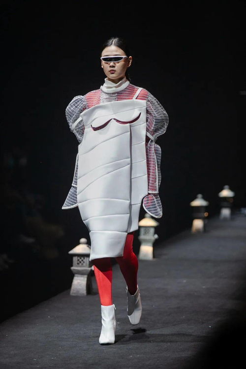 和合之美 北服2021届毕业设计展演中的服饰传承与创新